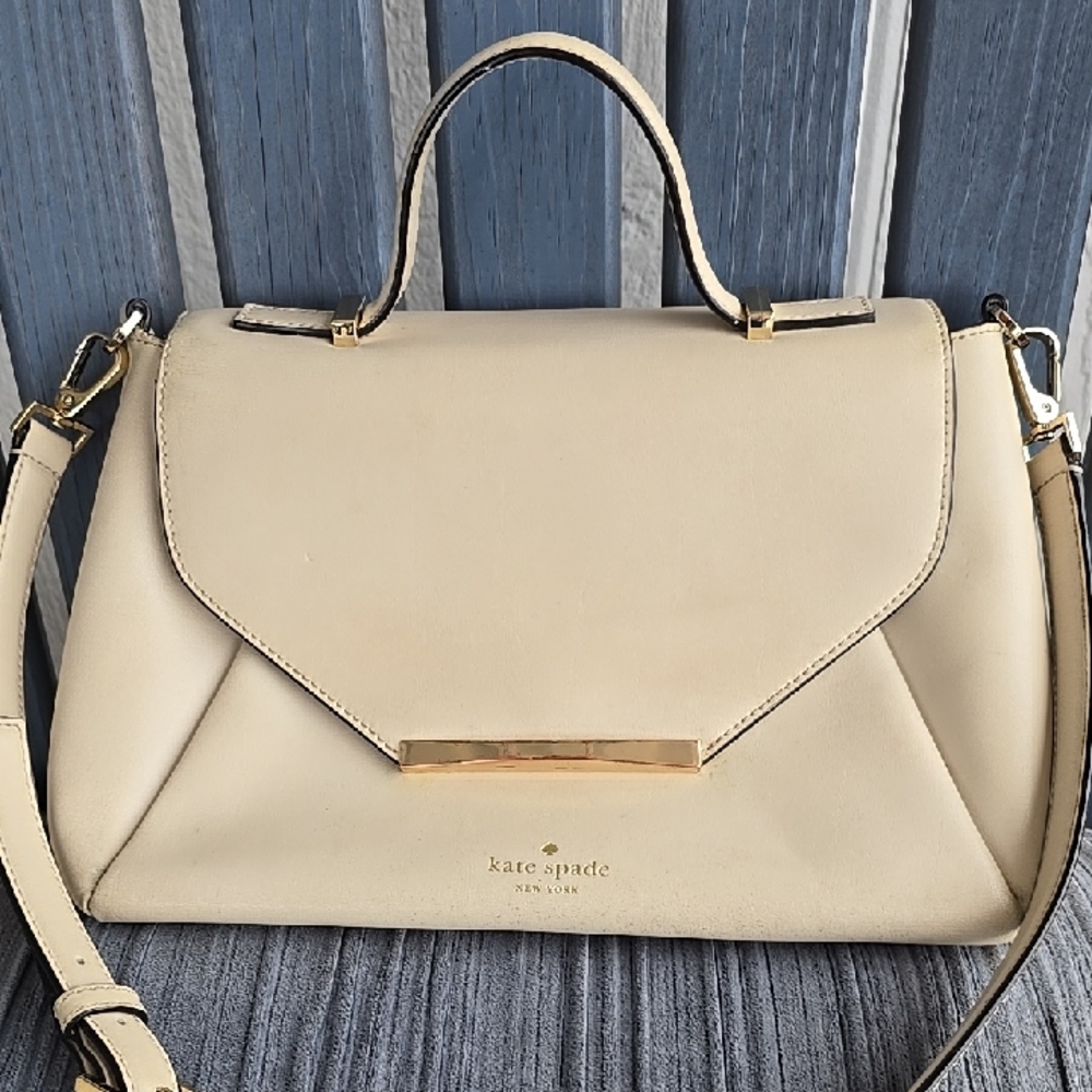 Kate Spade New York Top Handle Cream Colored Leather Crossbody 9" x 12.25" x 5.5